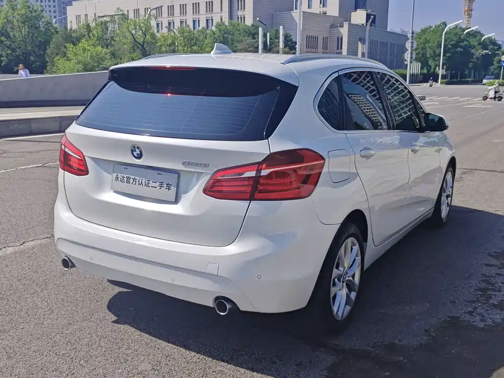 BMW 2 Series Active Tourer 2017 — фото 4