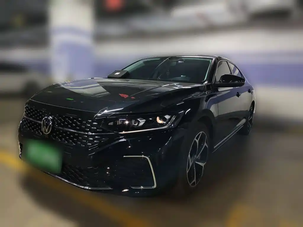 Volkswagen Passat 2025