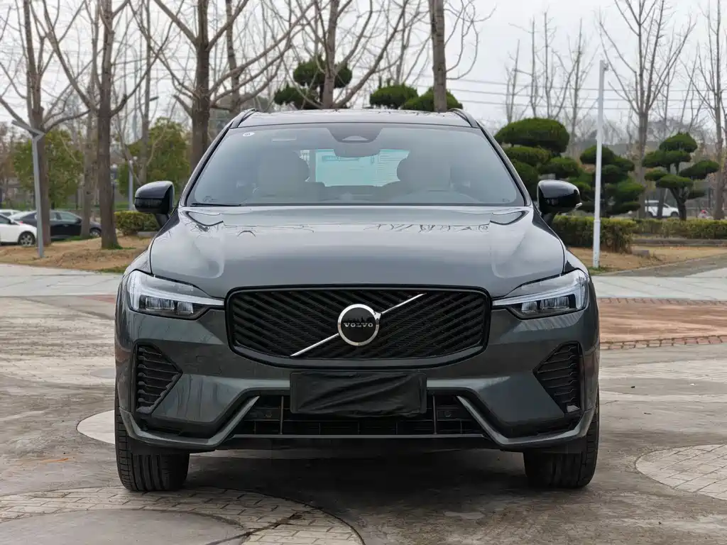 Volvo XC60 2025 — фото 4