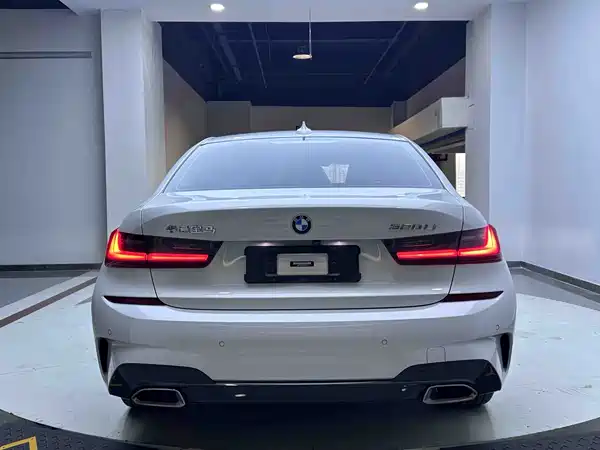 BMW 3 Series 2022