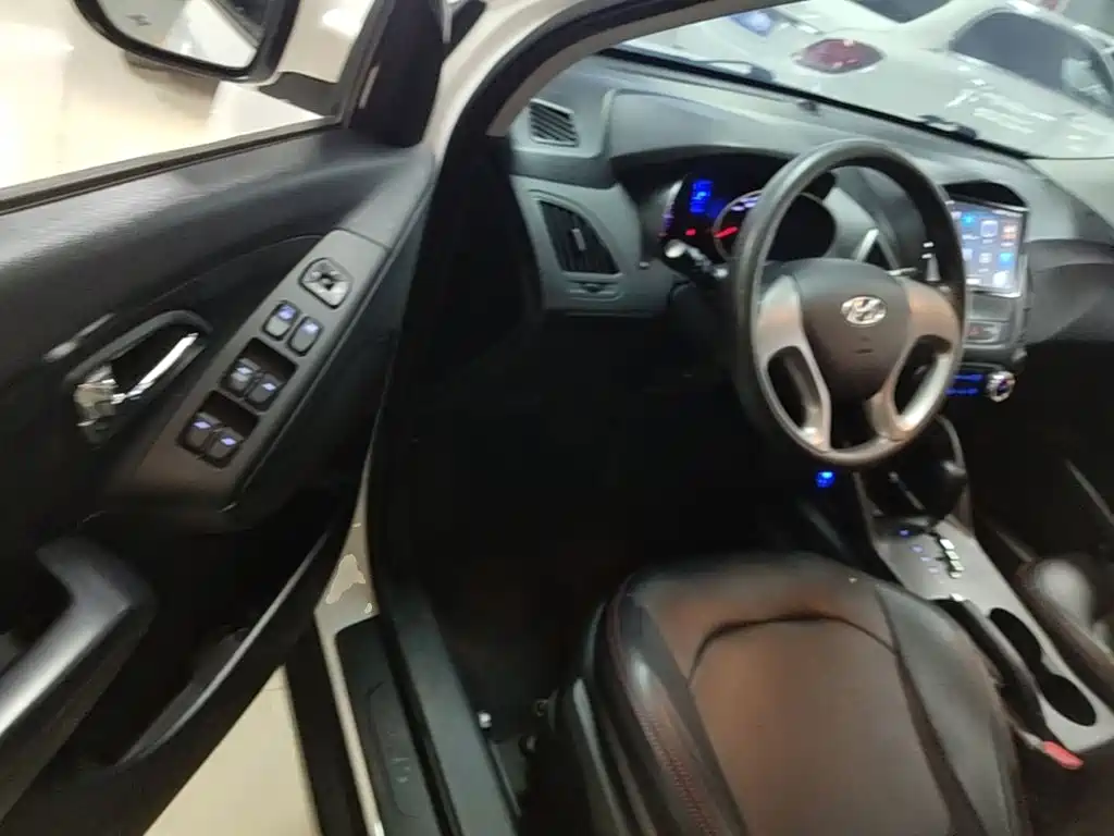 Hyundai ix35 2017 — фото 16
