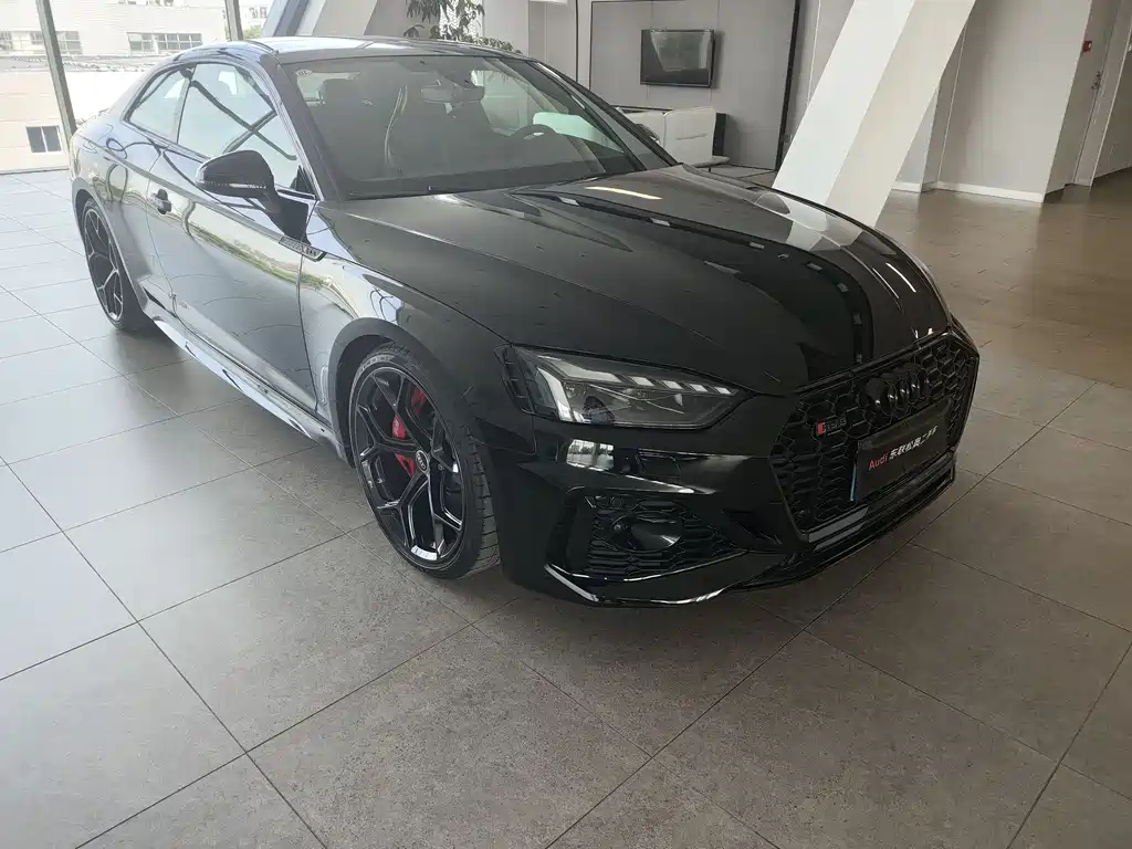 Audi RS 5 2026 — фото 1