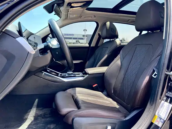 BMW i3 2023
