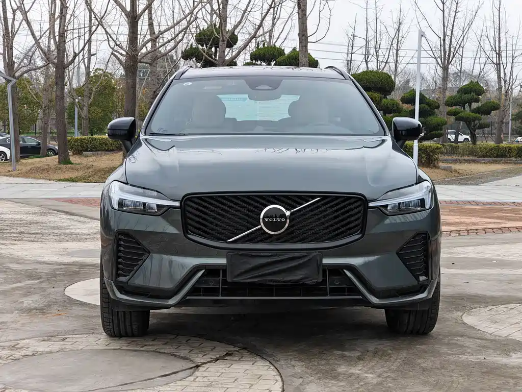 Volvo XC60 2025 — фото 2