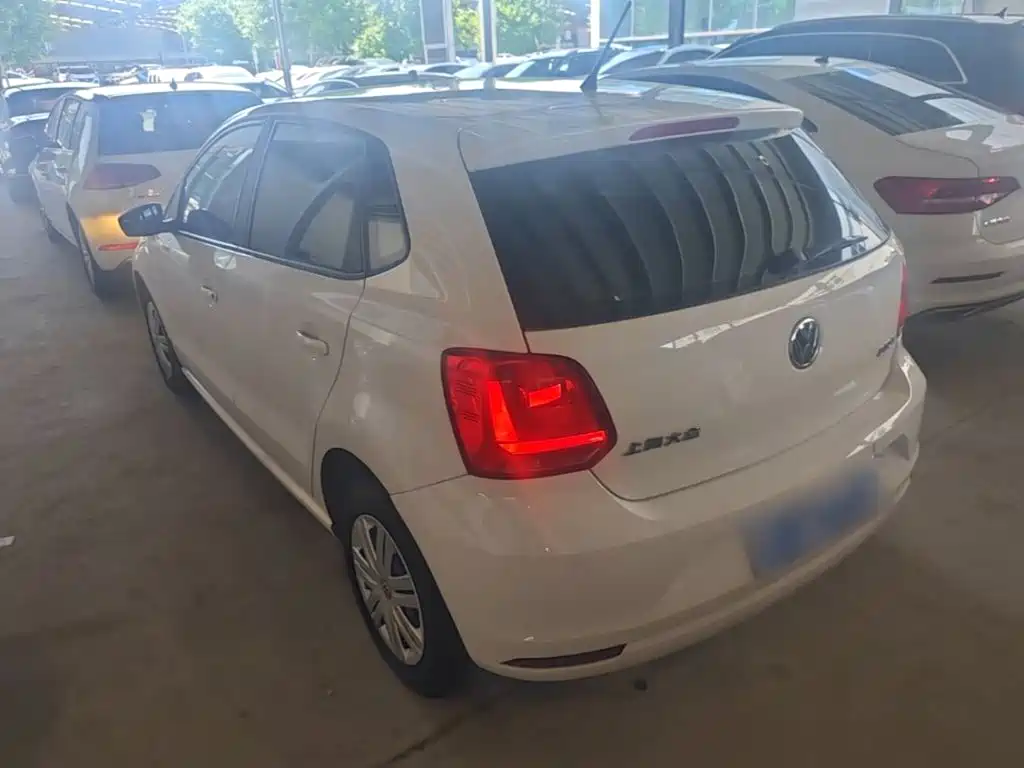Volkswagen Polo 2015