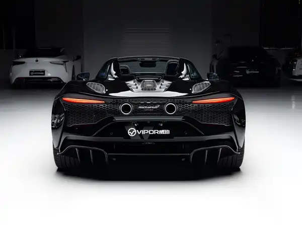 McLaren Artura 2026