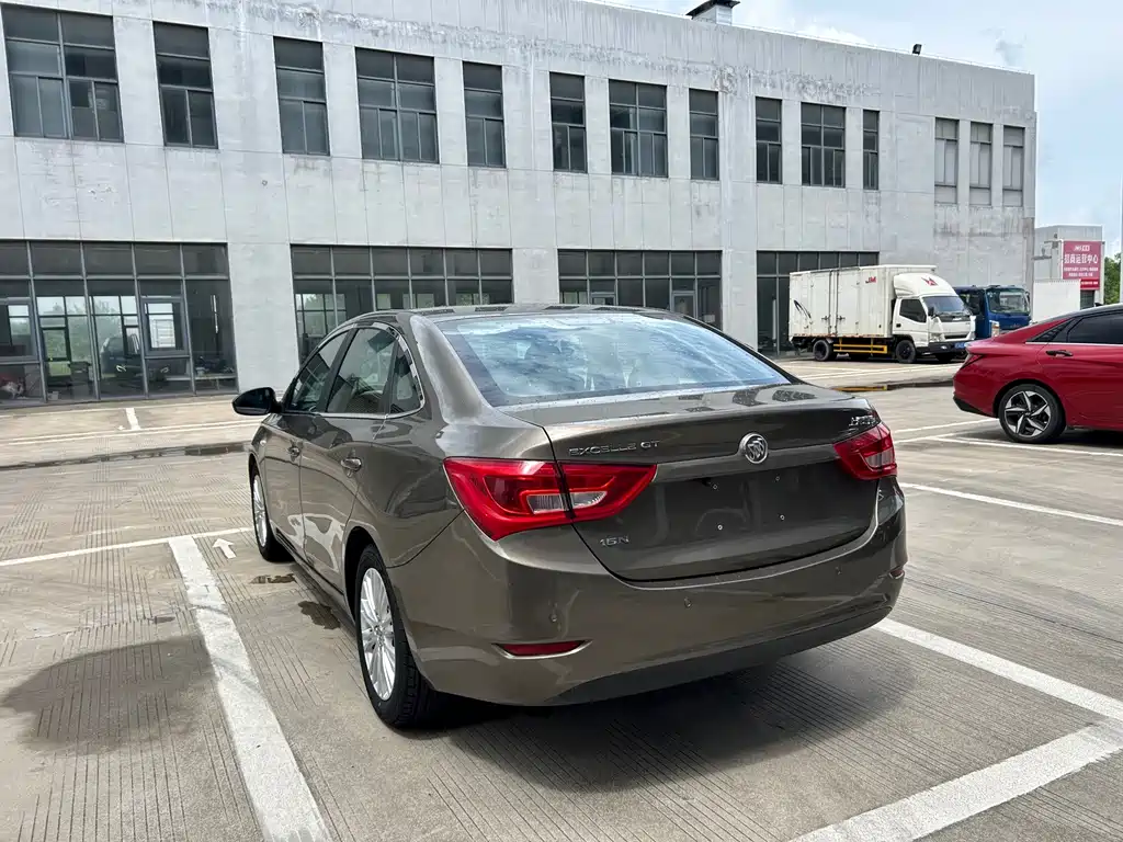 Buick Excelle 2015
