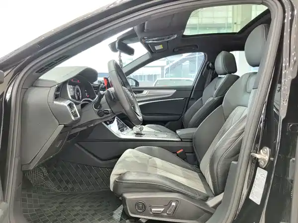 Audi A6L 2023