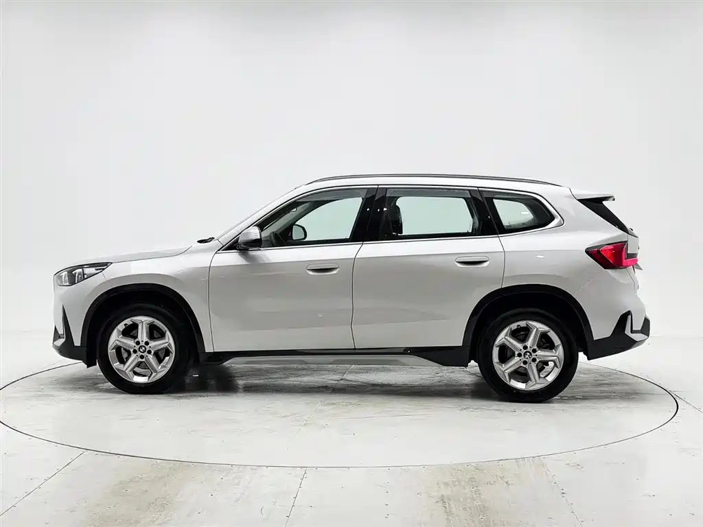 BMW X1 2023 — фото 7