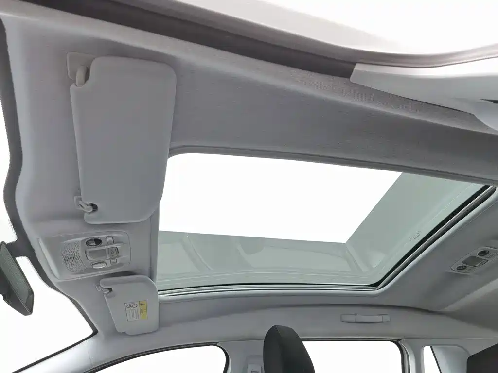 Peugeot 2008 2015 — фото 14