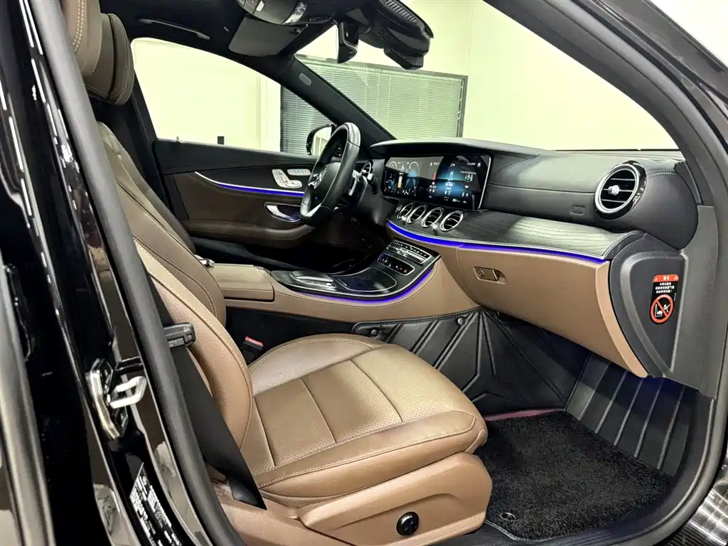 Mercedes-Benz E-Class 2021 — фото 11