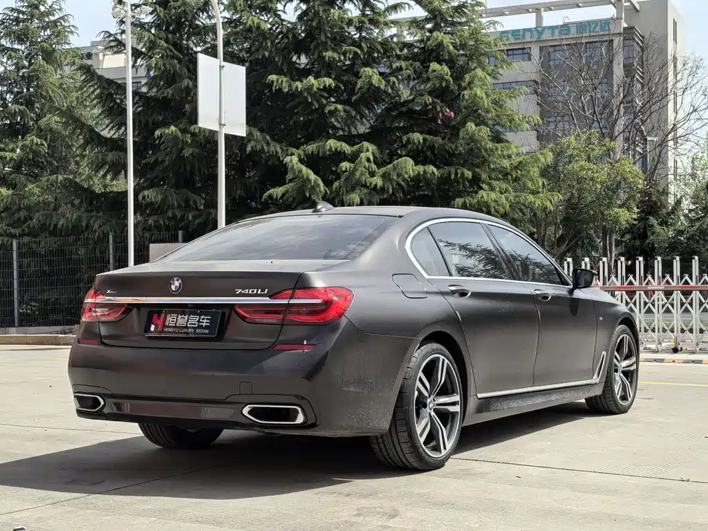 BMW 7 Series 2019 — фото 30
