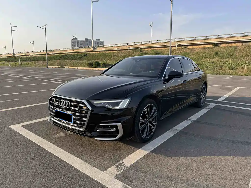 Audi A6L 2023 — фото 1