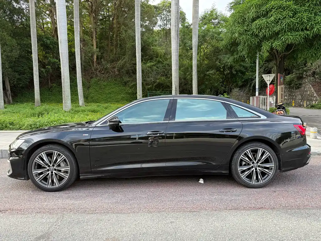 Audi A6L 2021