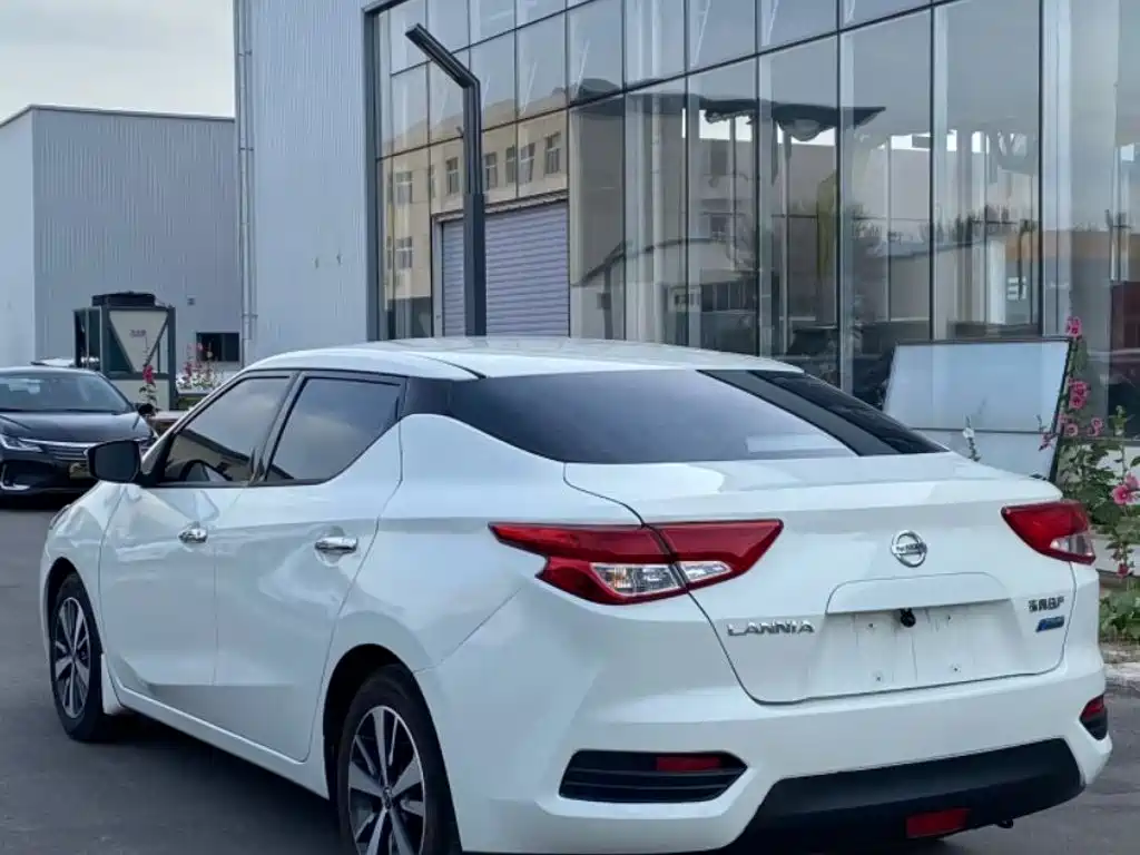 Nissan Bluebird 2021