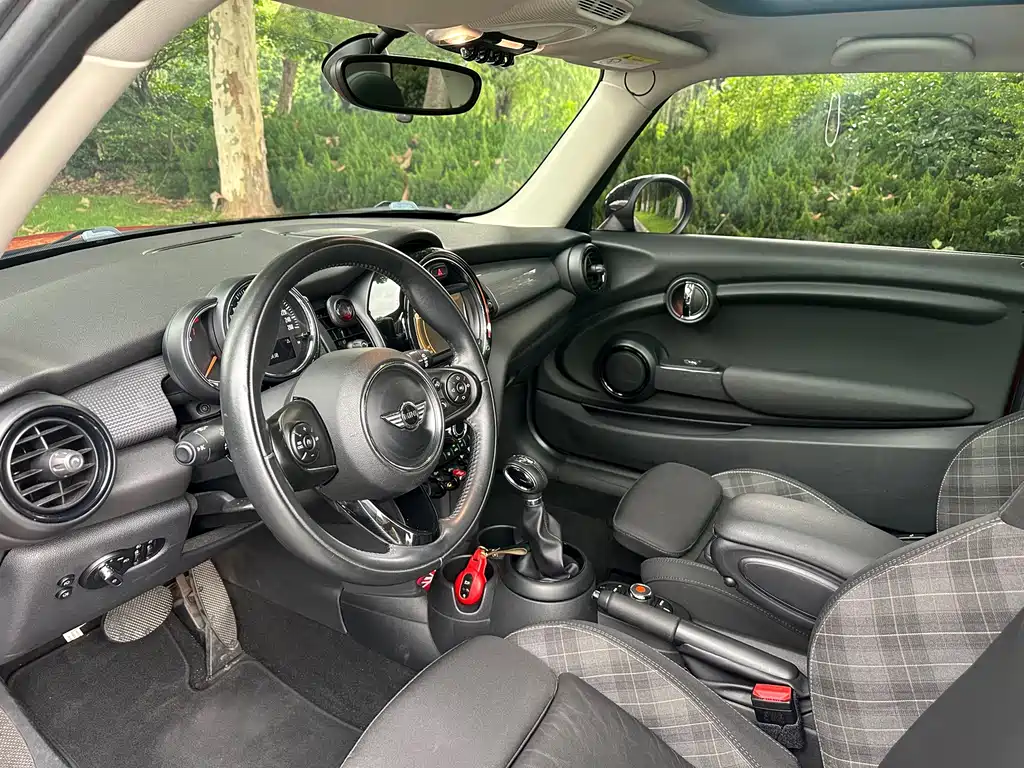 MINI Mini 2018