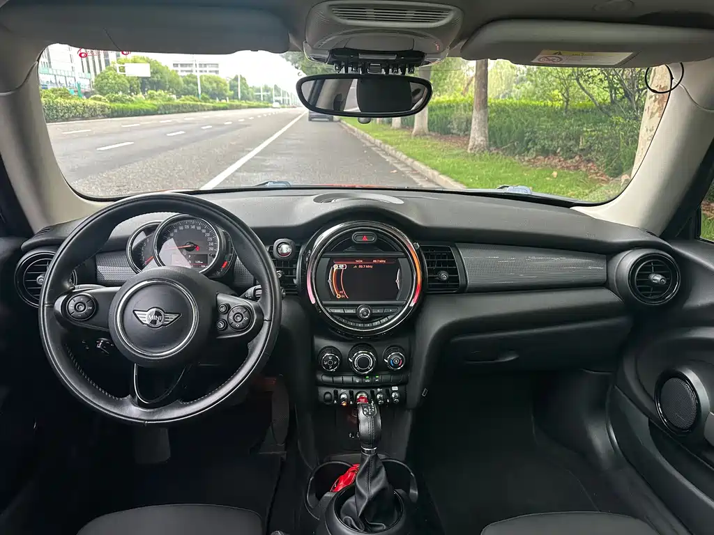 MINI Mini 2018