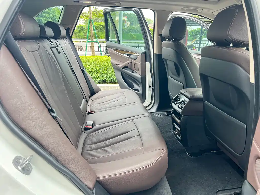 BMW X5 2017 — фото 16