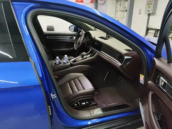 Porsche Panamera 2019