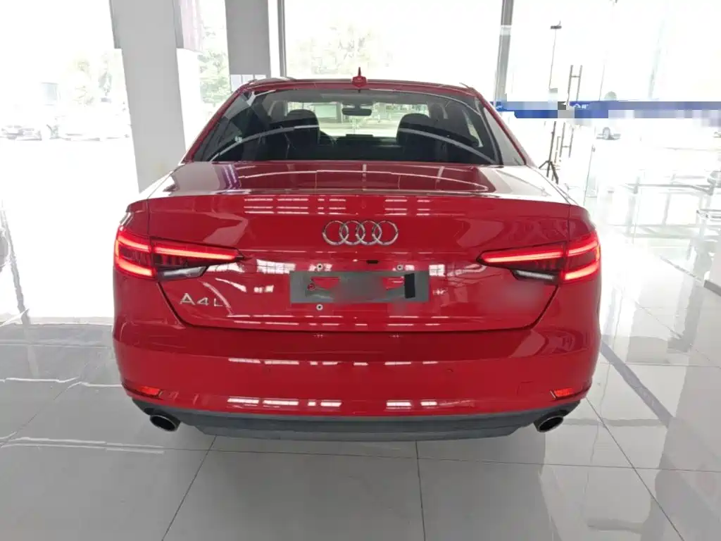Audi A4L 2017