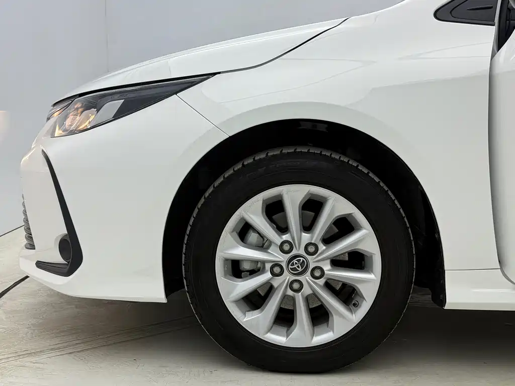 Toyota Corolla 2022 — фото 19