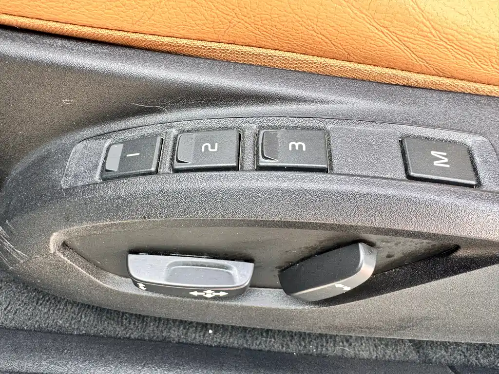 Volvo V40 2017 — фото 17