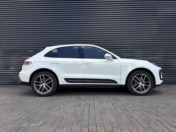Porsche Macan 2022