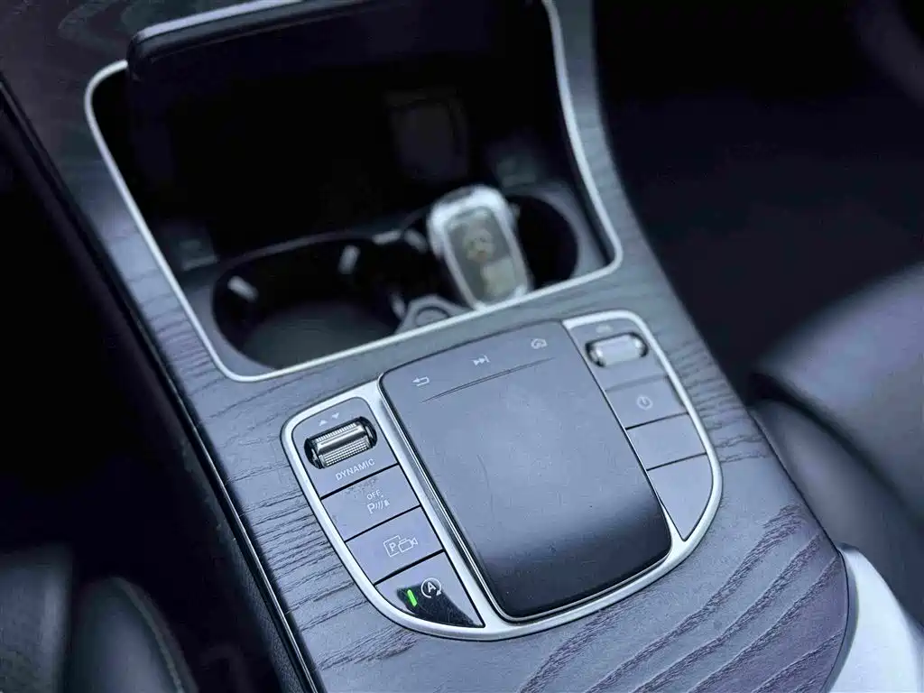 Mercedes-Benz C-Class 2019 — фото 10
