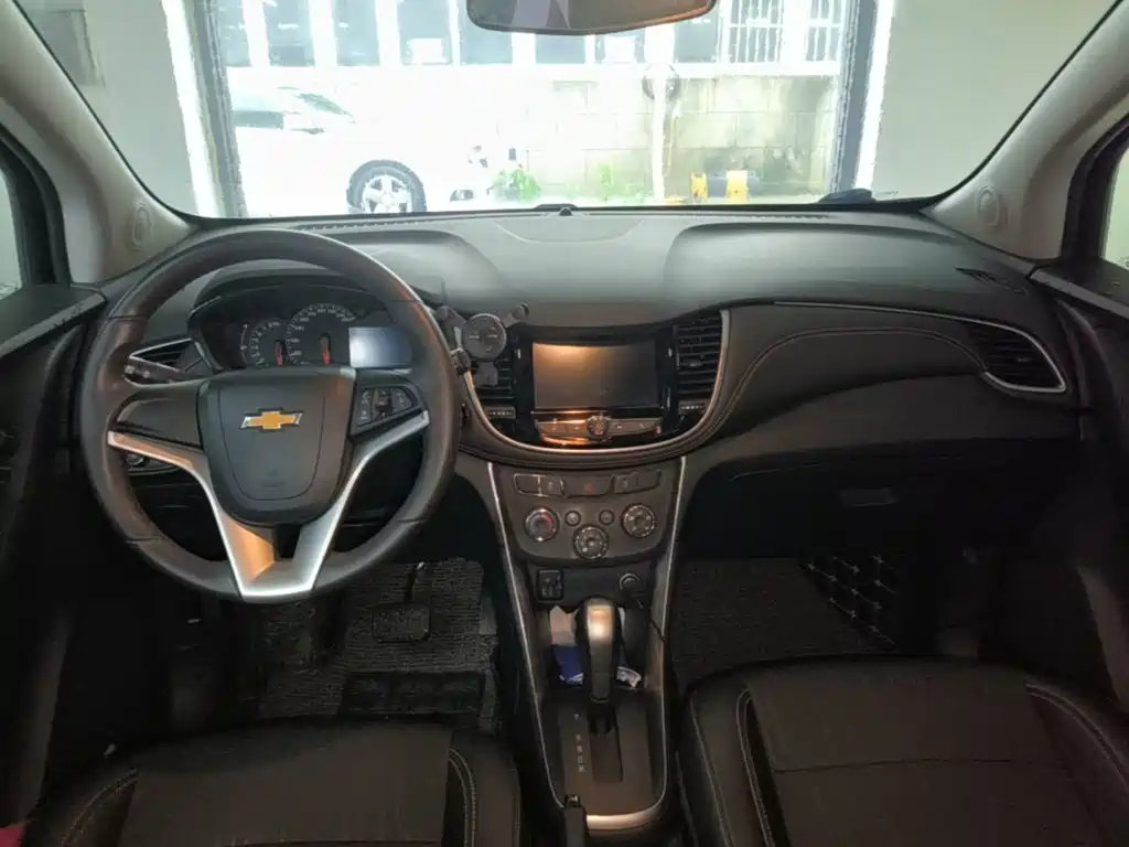 Chevrolet Trax 2018 — фото 10