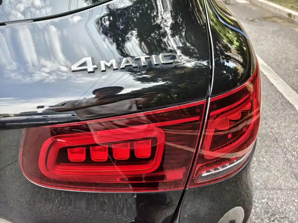 Mercedes-Benz GLC 2020 — фото 12
