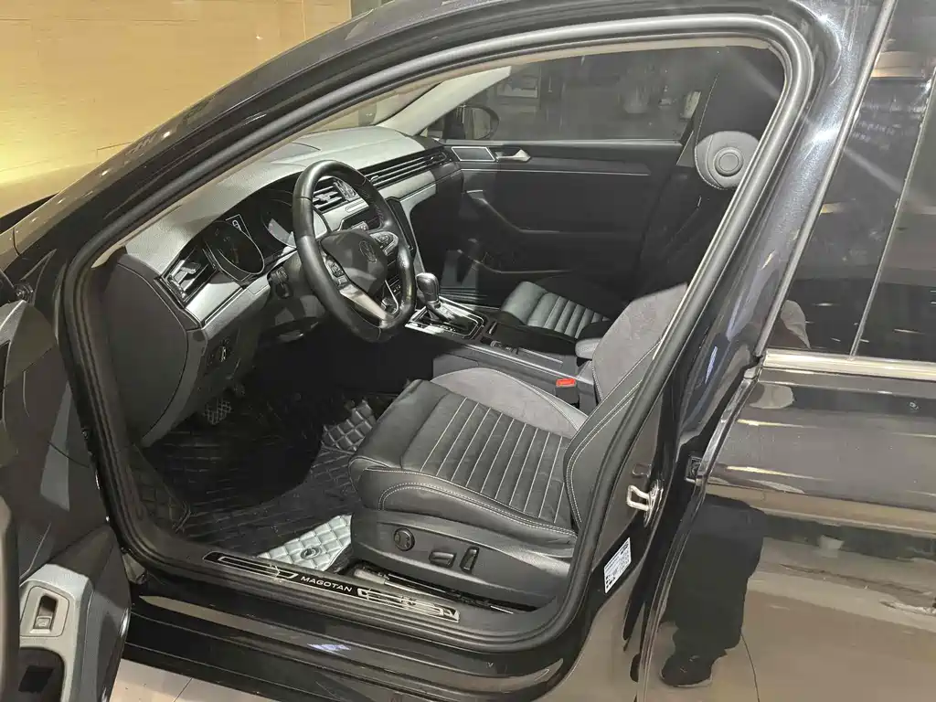 Volkswagen Magotan 2023 — фото 11