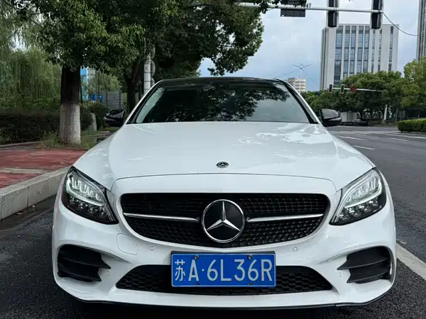 Mercedes-Benz C-Class 2021