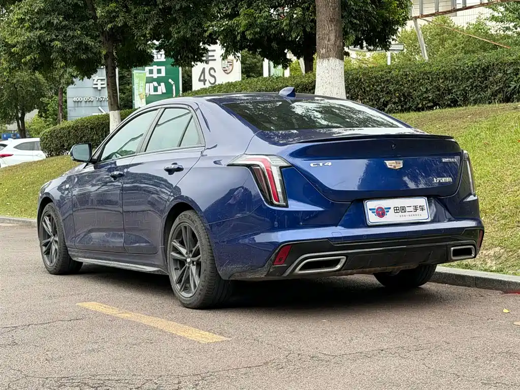 Cadillac CT4 2024 — фото 4