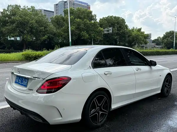 Mercedes-Benz C-Class 2021
