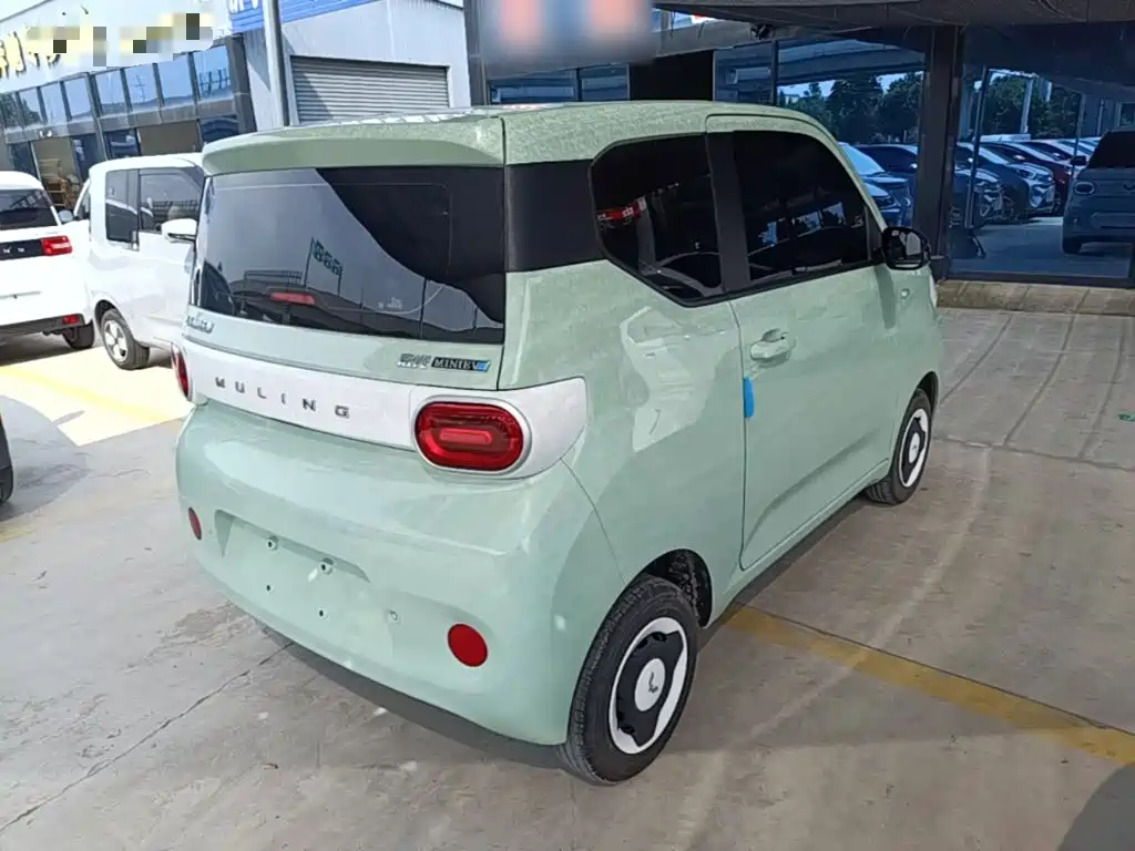 Wuling Hongguang MINIEV 2025