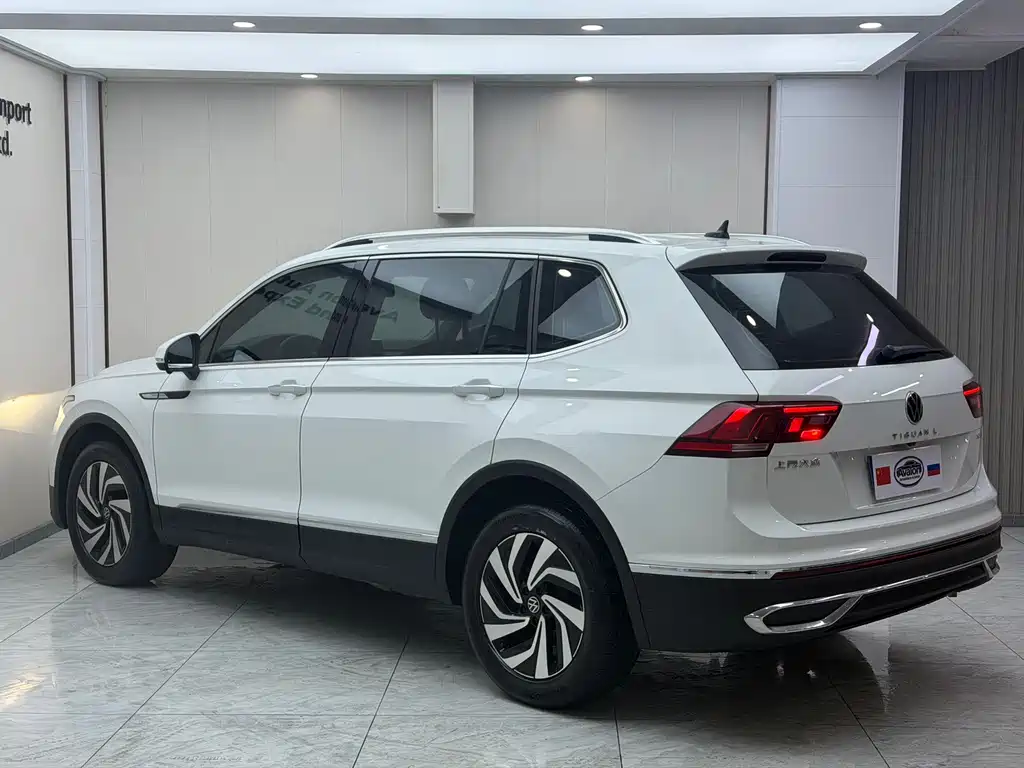 Volkswagen Tiguan L 2023