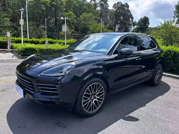 Porsche Cayenne 2023
