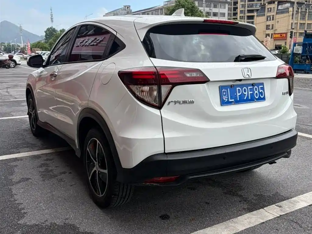 Honda Vezel 2022 — фото 2