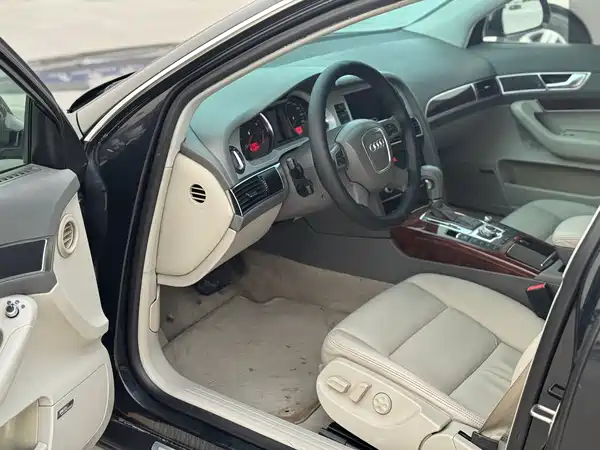 Audi A6L 2011