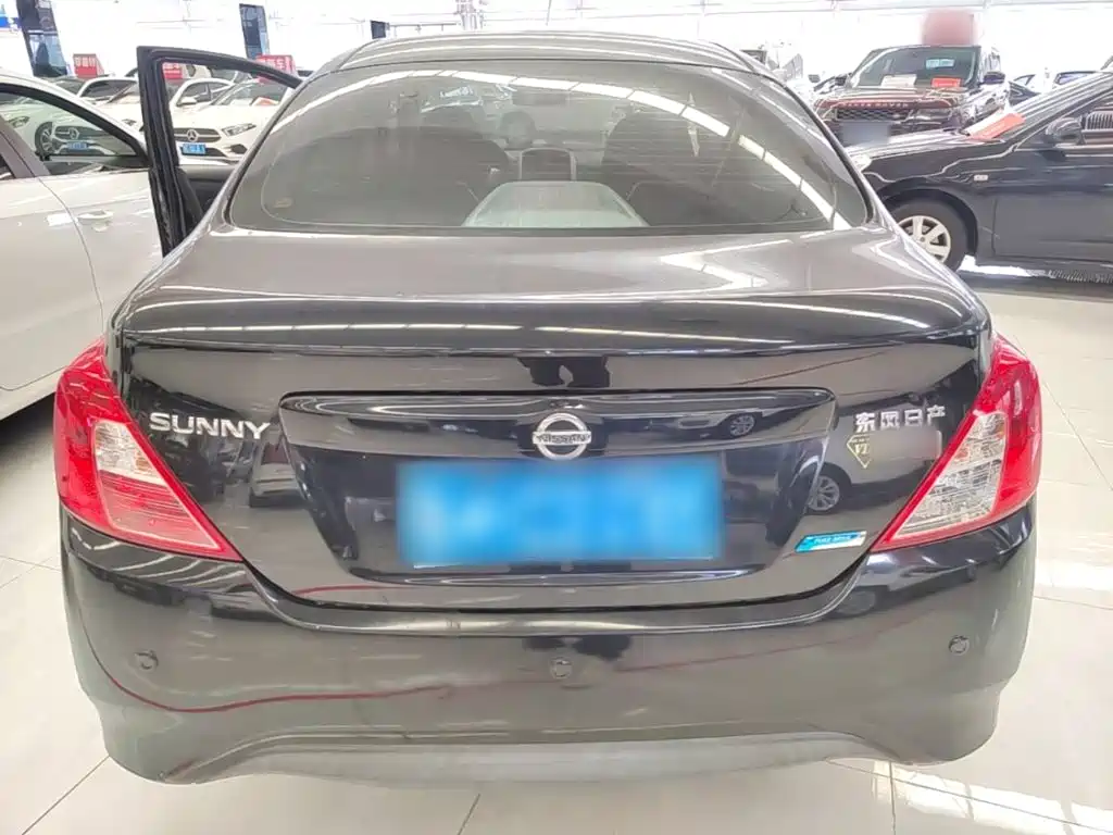 Nissan Sunny 2016 — фото 6