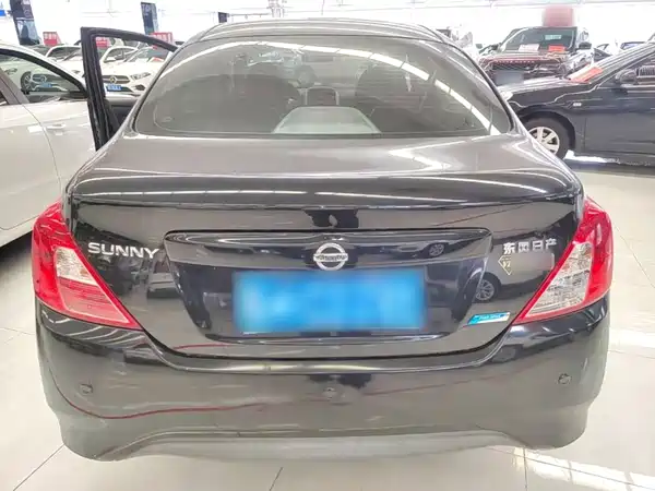 Nissan Sunny 2016