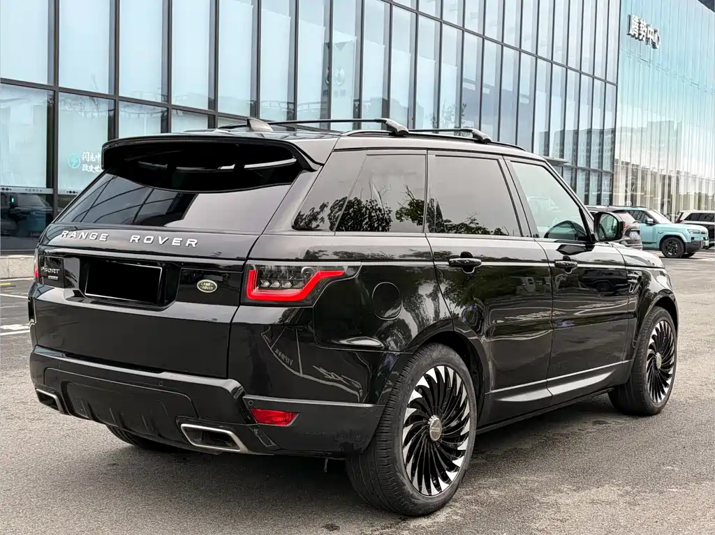Land Rover Range Rover Sport 2019 — фото 19