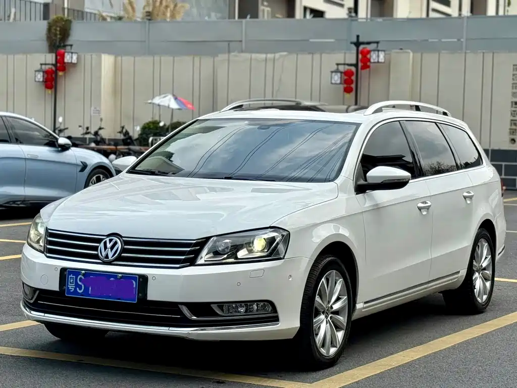 Volkswagen Magotan 2013