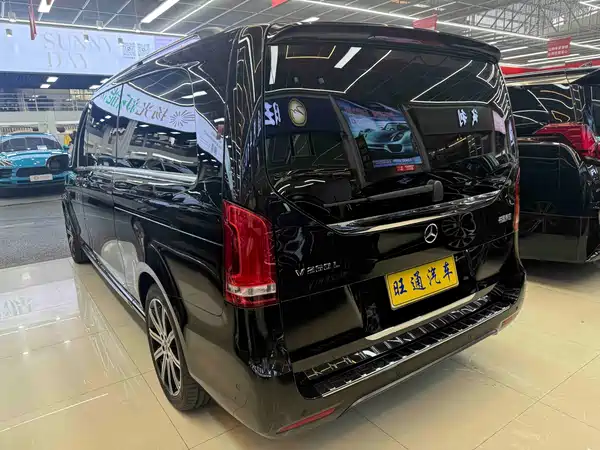 Mercedes-Benz V-Class 2023