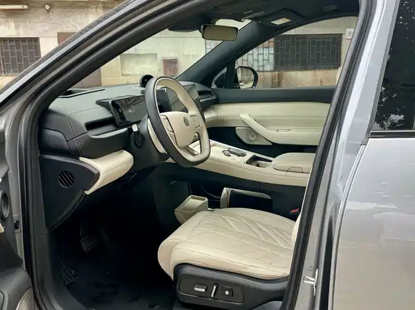 NIO ES6 2025