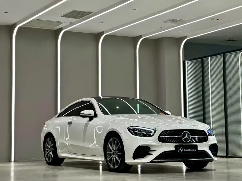 Mercedes-Benz E-Class 2022 — фото 3