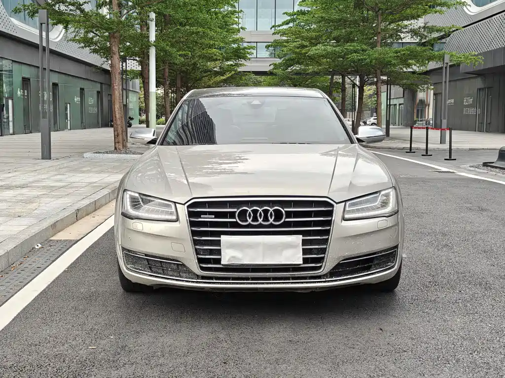 Audi A8 2015 — фото 2