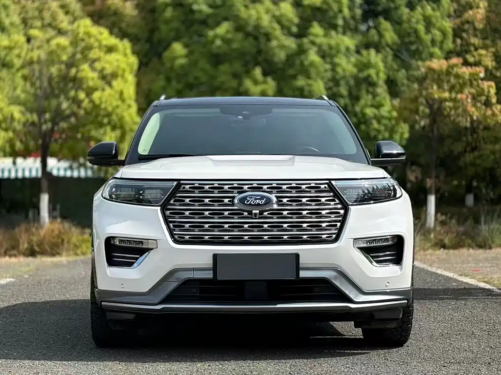 Ford Explorer 2022 — фото 2
