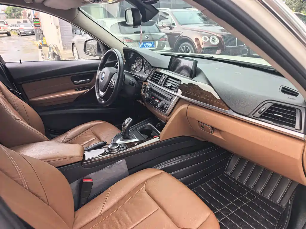 BMW 3 Series 2015 — фото 8