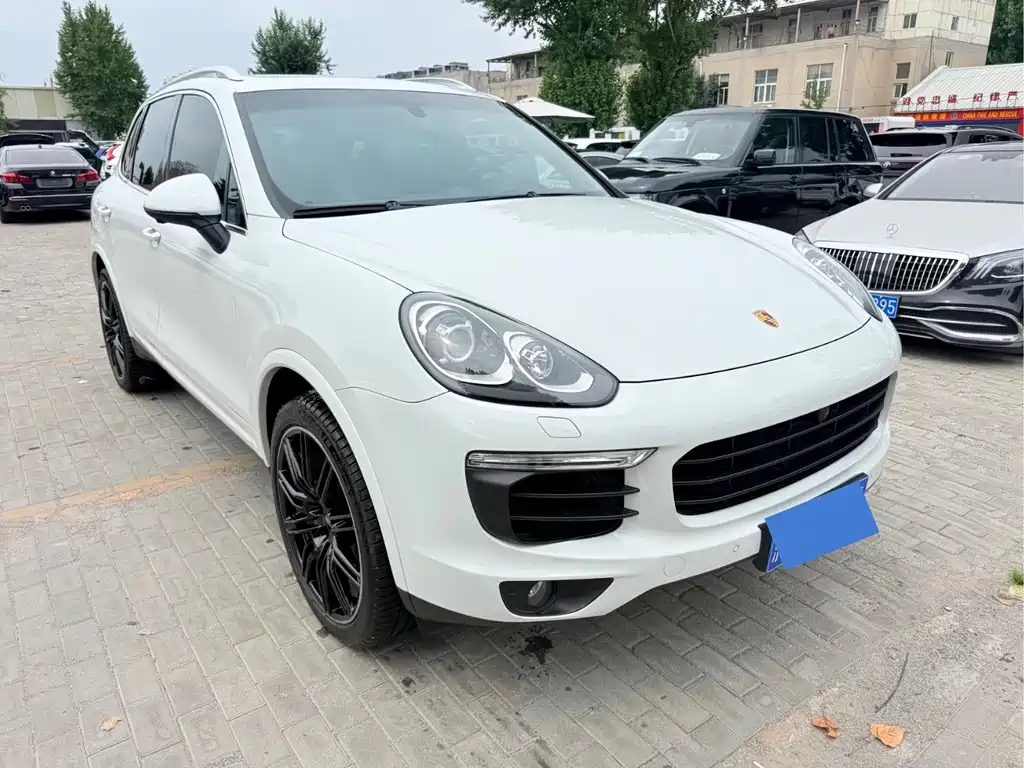 Porsche Cayenne 2017 — фото 3